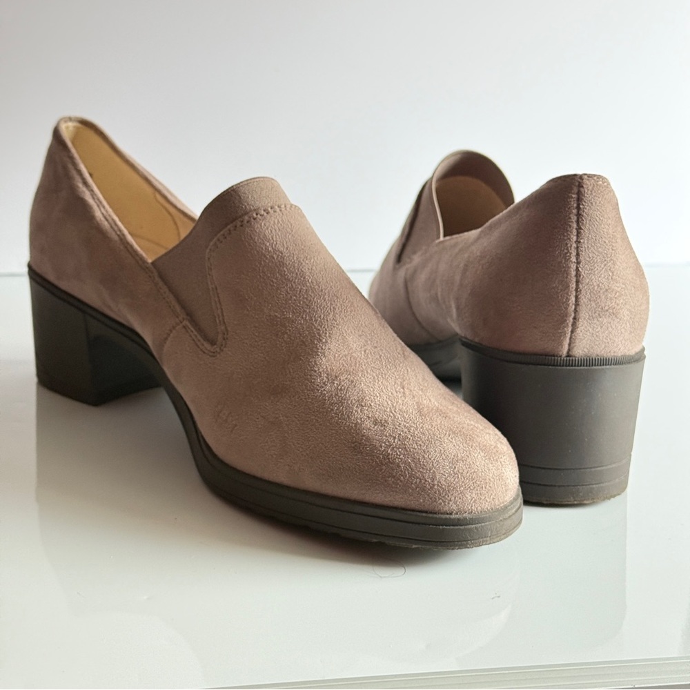 Cliffs by White Mountain Tan Slip-On Shoes Size 11